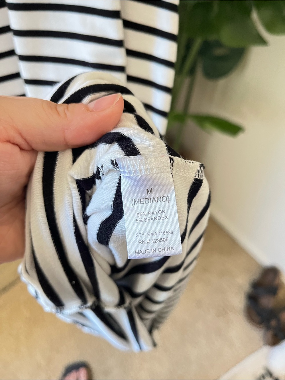 🤍🖤 Black White Striped Sleeveless Maxi Dress Medium | Casual Stretch Tank Dress - Picture 5 of 7